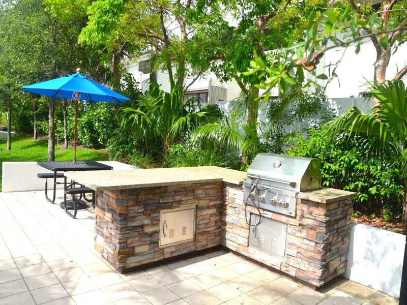 Riviera Luxury Living At River Oaks Marina And Tower Miami Exterior photo